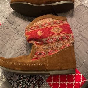 Size 10 ankle bootie moccasins